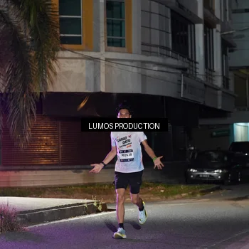Runner Photo 7974041