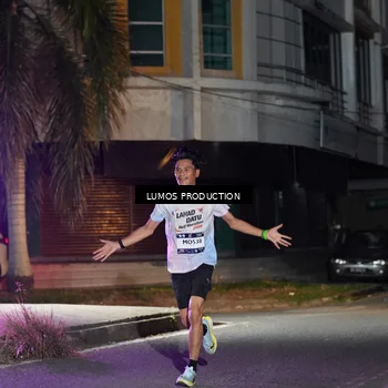 Runner Photo 7974051