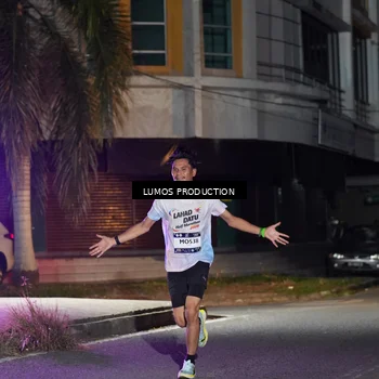 Runner Photo 7974053