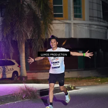 Runner Photo 7974060