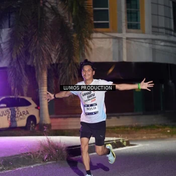 Runner Photo 7974061
