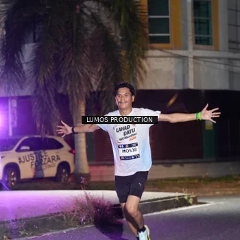 Runner Photo 7974065
