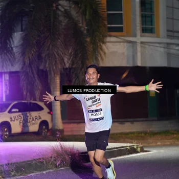 Runner Photo 7974068