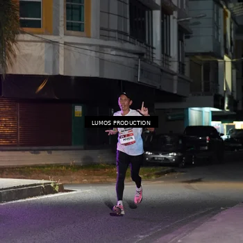 Runner Photo 7974095