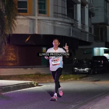 Runner Photo 7974102