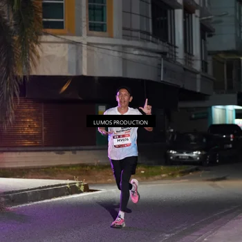 Runner Photo 7974106