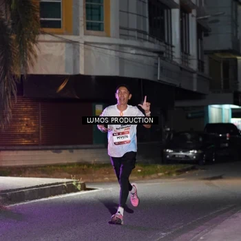 Runner Photo 7974107