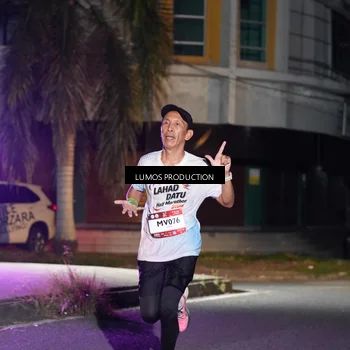 Runner Photo 7974129