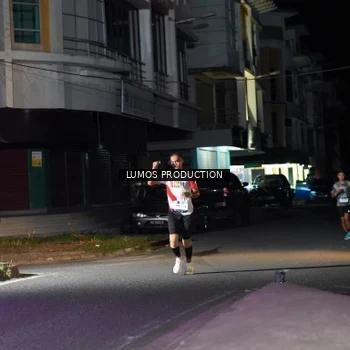 Runner Photo 7974150