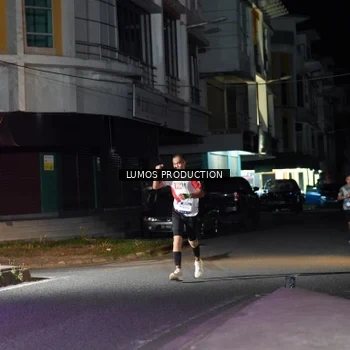 Runner Photo 7974152