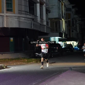Runner Photo 7974153