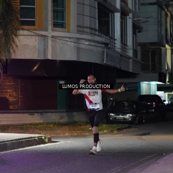 Runner Photo 7974175