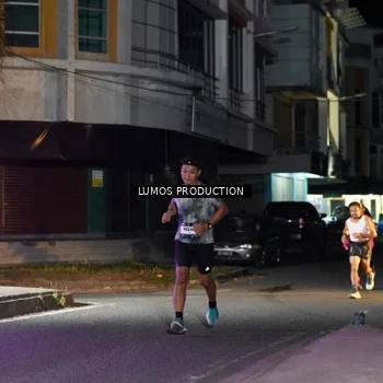 Runner Photo 7974210