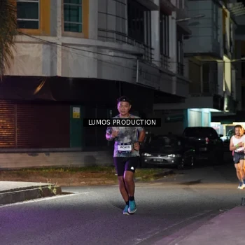 Runner Photo 7974214