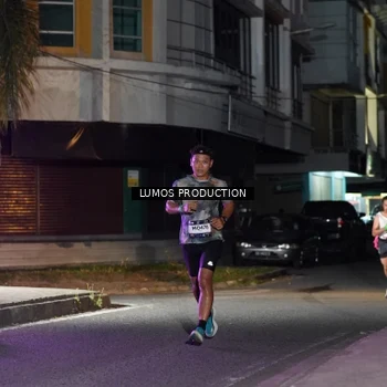 Runner Photo 7974215