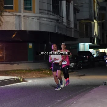 Runner Photo 7974254