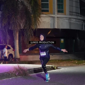 Runner Photo 7974300