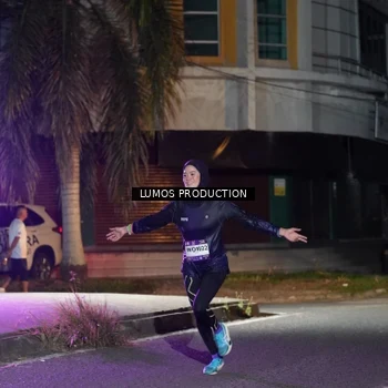 Runner Photo 7974304