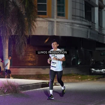 Runner Photo 7974335