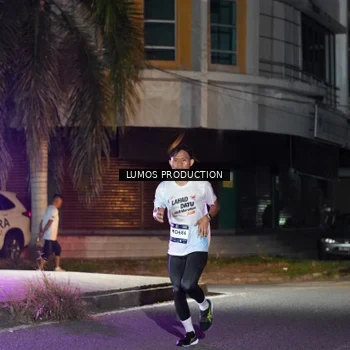 Runner Photo 7974336
