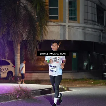 Runner Photo 7974341
