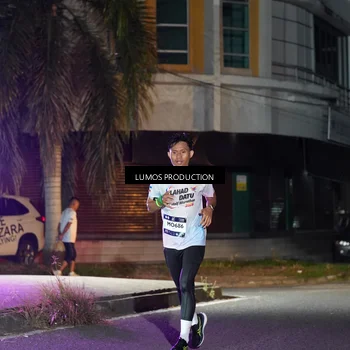 Runner Photo 7974342