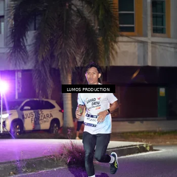 Runner Photo 7974359