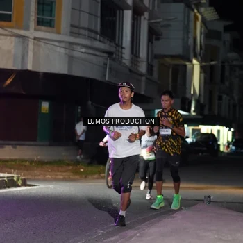 Runner Photo 7974368