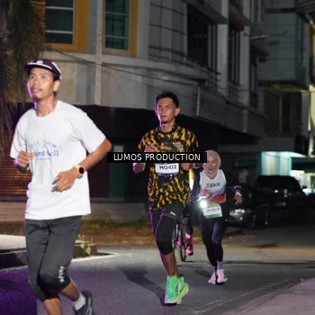Runner Photo 7974385