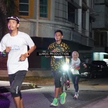Runner Photo 7974387