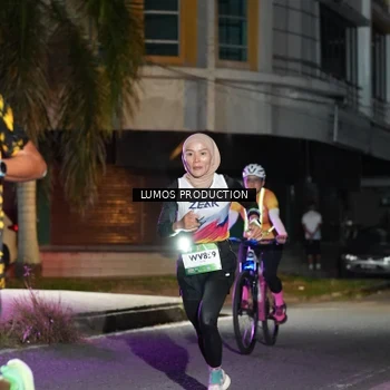 Runner Photo 7974407