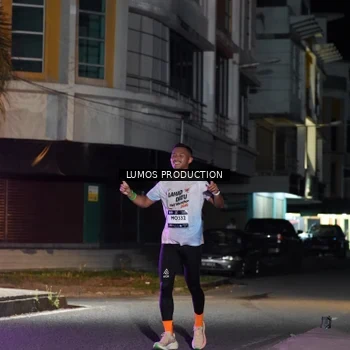 Runner Photo 7974444