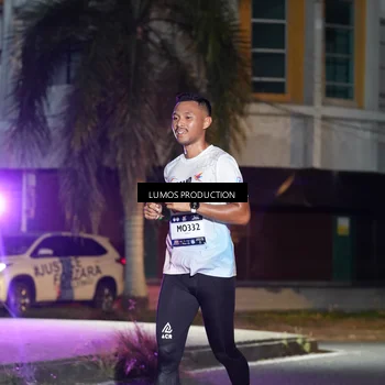 Runner Photo 7974473