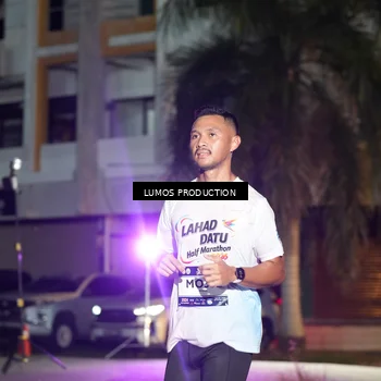 Runner Photo 7974474