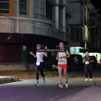 Runner Photo 7974526