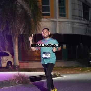 Runner Photo 7974603