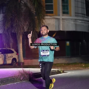 Runner Photo 7974611