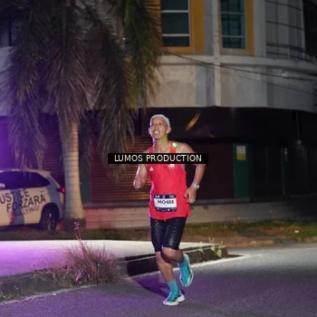 Runner Photo 7974653