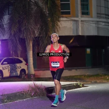 Runner Photo 7974657