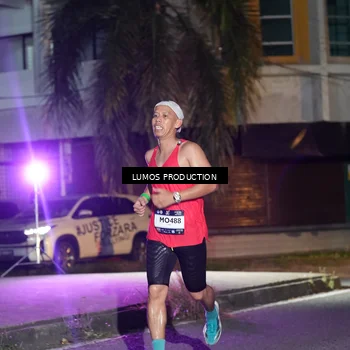 Runner Photo 7974671