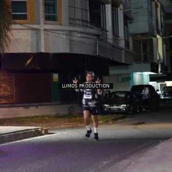 Runner Photo 7974685