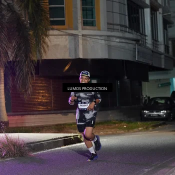 Runner Photo 7974694