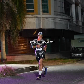 Runner Photo 7974699