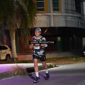 Runner Photo 7974708