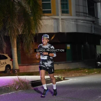 Runner Photo 7974709