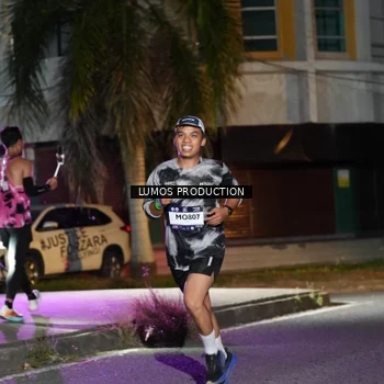Runner Photo 7974718