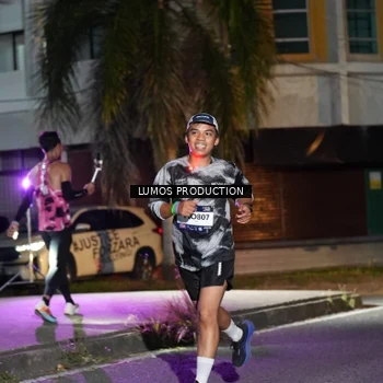 Runner Photo 7974724