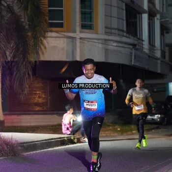 Runner Photo 7974743