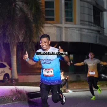 Runner Photo 7974757