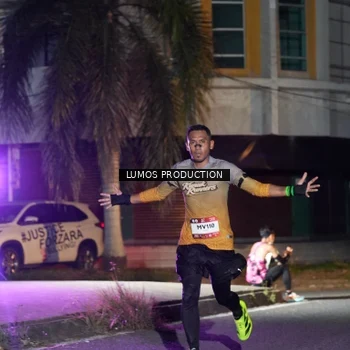 Runner Photo 7974765